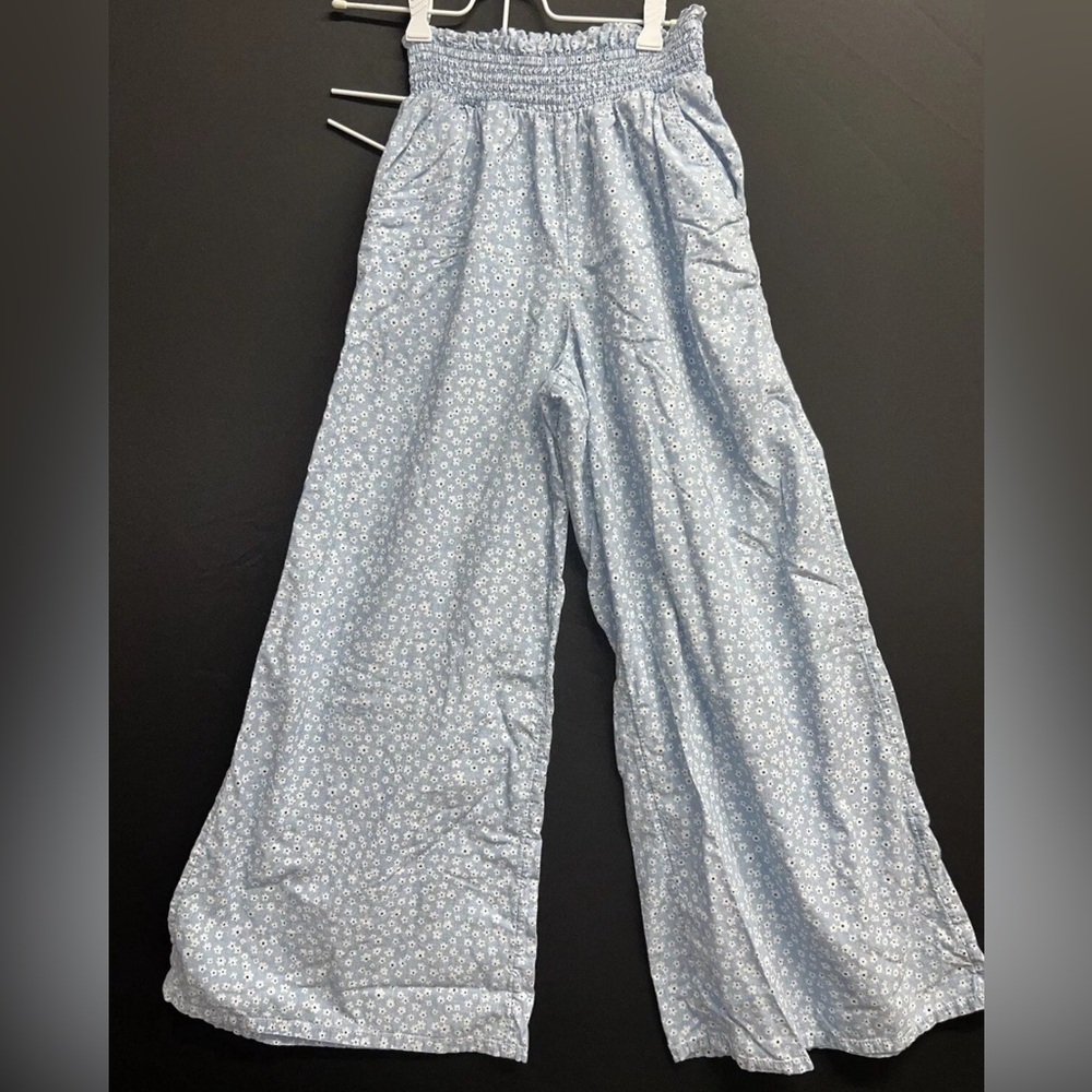 American Eagle Outfitters Women's Blue and White Trousers